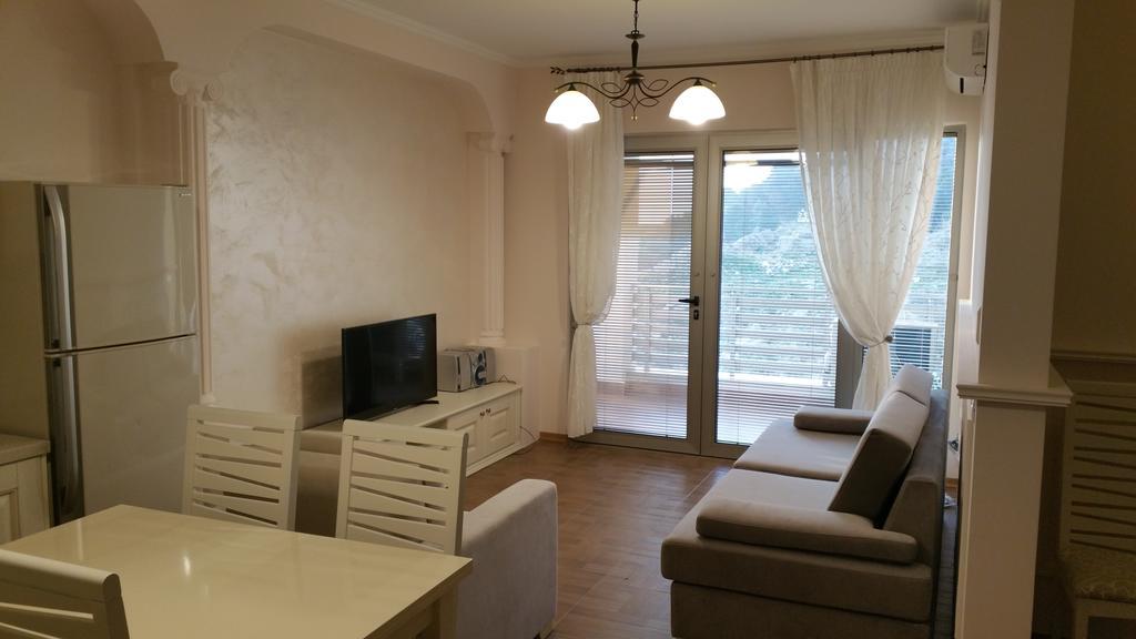 Laura'S Home Durrës 외부 사진