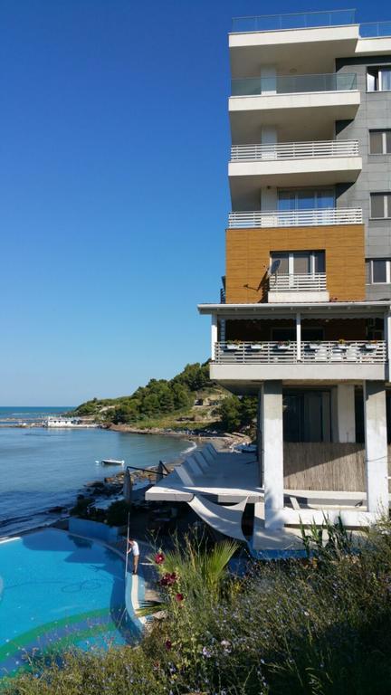 Laura'S Home Durrës 외부 사진