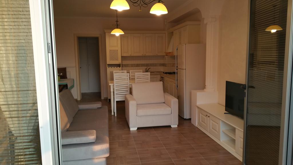Laura'S Home Durrës 외부 사진