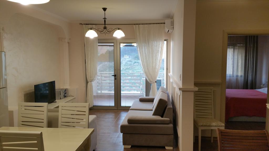 Laura'S Home Durrës 외부 사진