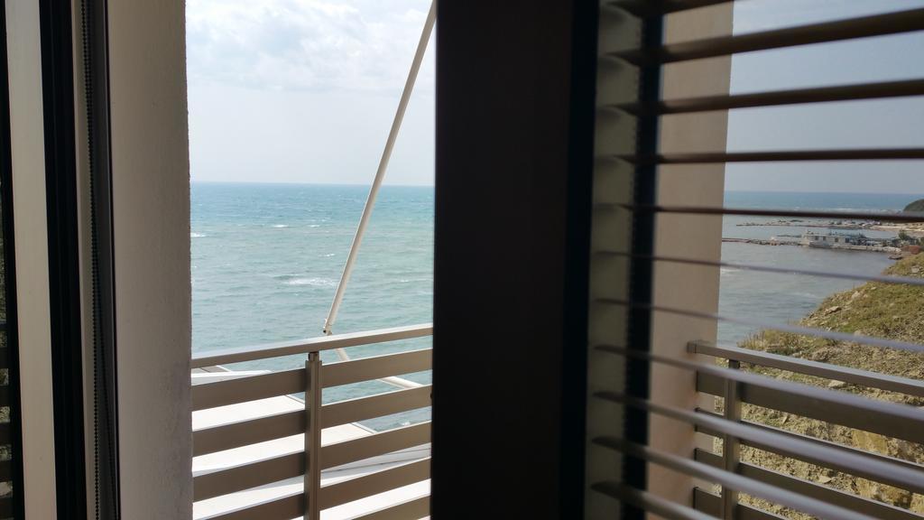 Laura'S Home Durrës 외부 사진